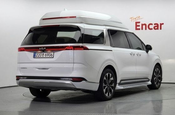 Kia Carnival Gasoline 9-Seater Hi-Limousine Signature — пробег 62 192 км — фото 2 из 5