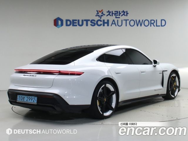 Porsche Taycan из Кореи Encar
