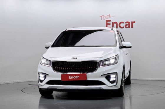 Kia Carnival 9-Seater Noblesse Special — пробег 185 992 км — фото 3 из 5
