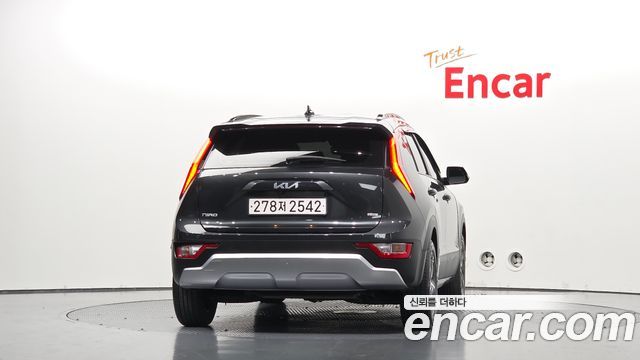 Kia Niro Prestige — пробег 92 557 км — фото 4 из 5