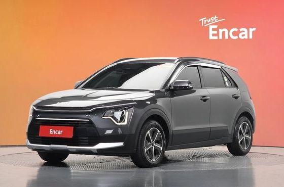 Kia Niro Prestige — пробег 92 557 км — фото 1 из 5