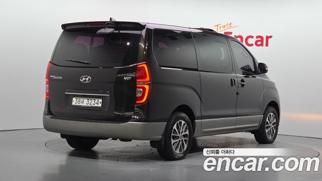 Hyundai Starex 4WD Urban 9-Seater Exclusive — пробег 140 360 км — фото 2 из 5