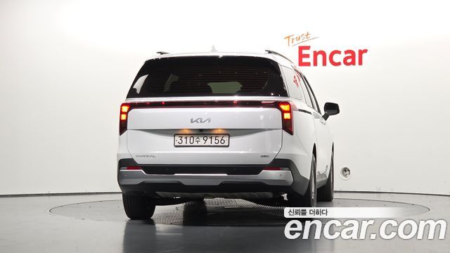 Kia Carnival из Кореи Encar
