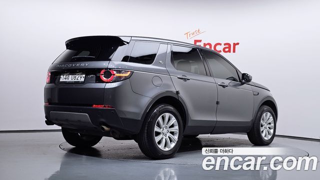 Land Rover Discovery Sport 2.0 TD4 SE — пробег 141 015 км — фото 2 из 5