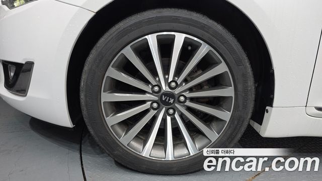 Kia K7 из Кореи Encar