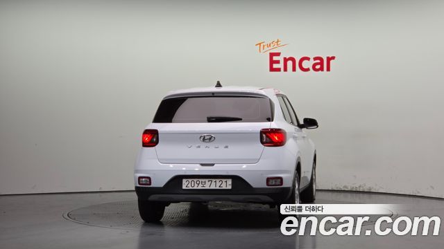 Hyundai Venue из Кореи Encar