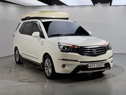 Ssangyong KORANDO 4WD Outdoor Edition 9-seater — пробег 128 000 км — фото 2 из 5