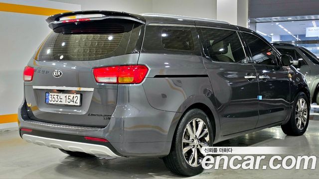 Kia Carnival из Кореи Encar