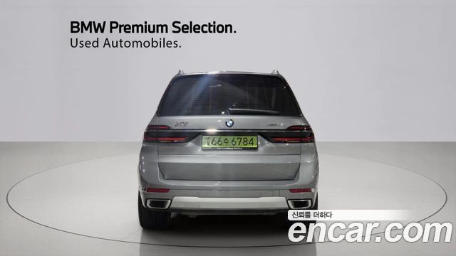 BMW X7 xDrive 40i Design Pure Excellence 6-Seater — пробег 5 866 км — фото 4 из 5
