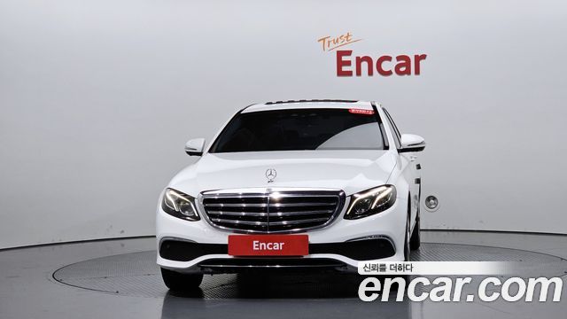 Mercedes-Benz E-Class из Кореи Encar