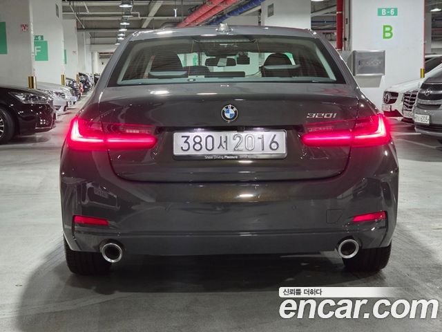 BMW 3-Series из Кореи Encar