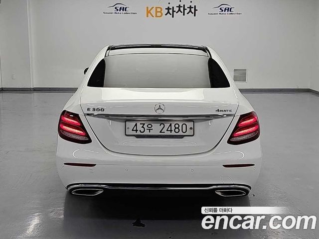 Mercedes-Benz E-Class из Кореи Encar