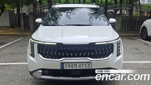 Kia Carnival Gasoline 9-Seater Prestige — пробег 12 057 км — фото 1 из 5