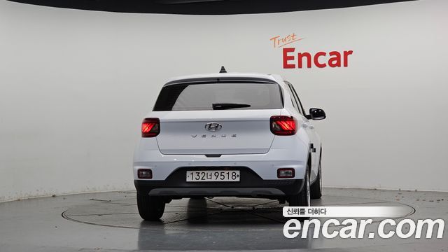Hyundai Venue из Кореи Encar