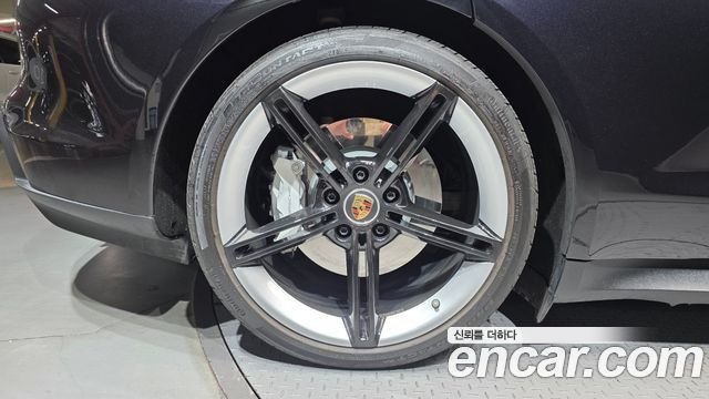 Porsche Taycan из Кореи Encar