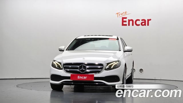 Mercedes-Benz E-Class из Кореи Encar