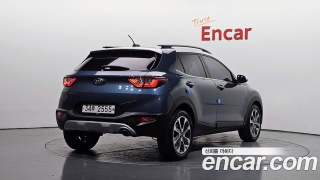 Kia Stonic из Кореи Encar