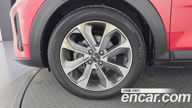 Kia Stonic из Кореи Encar