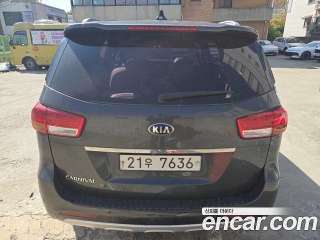 Kia Carnival из Кореи Encar