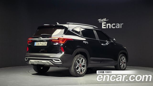 Kia Seltos из Кореи Encar