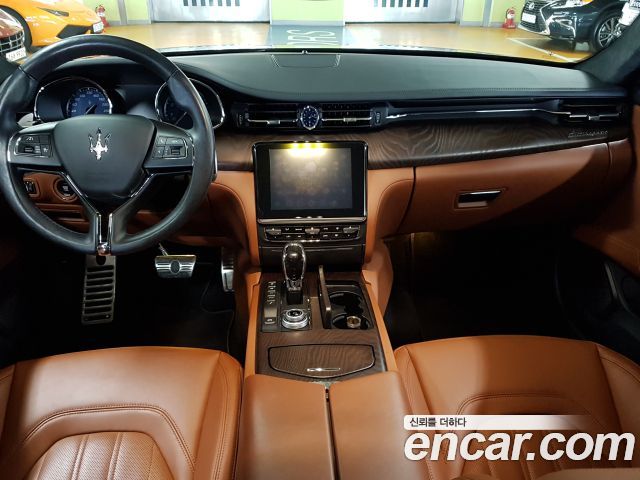 Maserati Quattroporte S Q4 3.0 V6 — пробег 18 000 км — фото 4 из 5