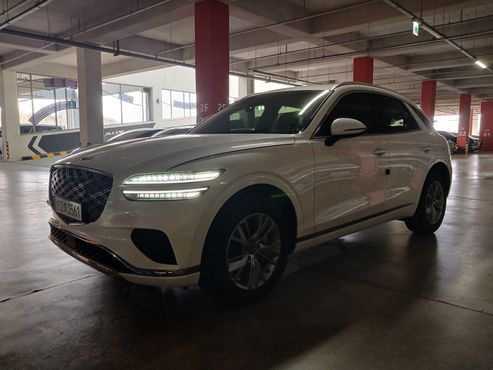 Genesis GV70 2.5T Gasoline 2WD — пробег 1 865 км — фото 3 из 5