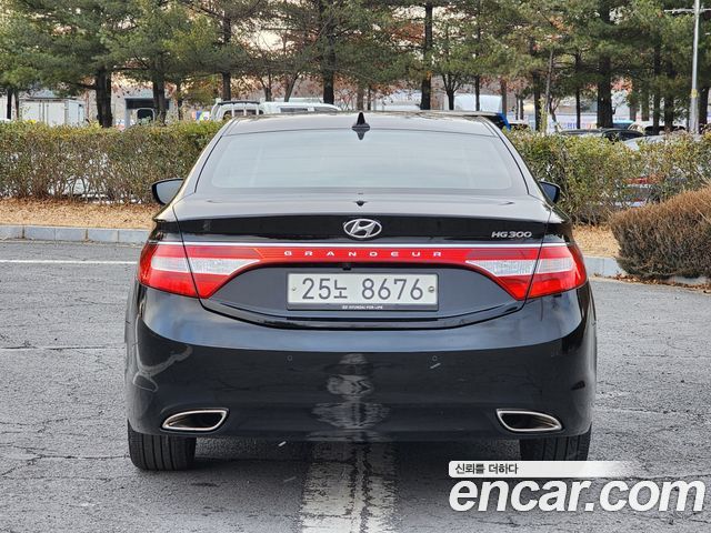 Hyundai Grandeur HG300 Exclusive — пробег 159 000 км — фото 2 из 5