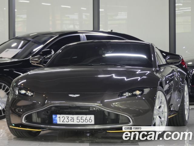 Astonmartin Vantage 4.0 V8 Coupe — пробег 1 515 км — фото 1 из 5