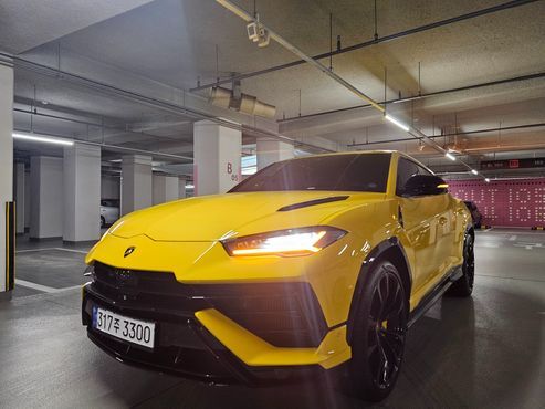 Lamborghini Urus 4.0 V8 S — пробег 1 974 км — фото 1 из 5