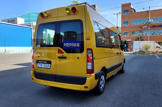 Renault (Samsung) Master School Bus 13-Seater — пробег 106 031 км — фото 2 из 5