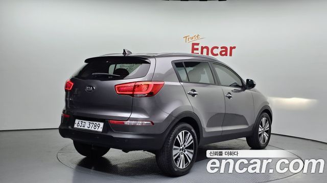 Kia Sportage Diesel 2WD Prestige — пробег 108 318 км — фото 2 из 5