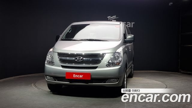 Hyundai Starex 4WD 11-Seater Wagon HVX VIP Package — пробег 142 831 км — фото 3 из 5