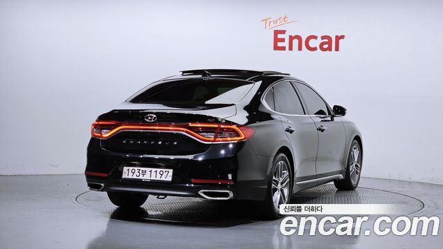 Hyundai Grandeur из Кореи Encar