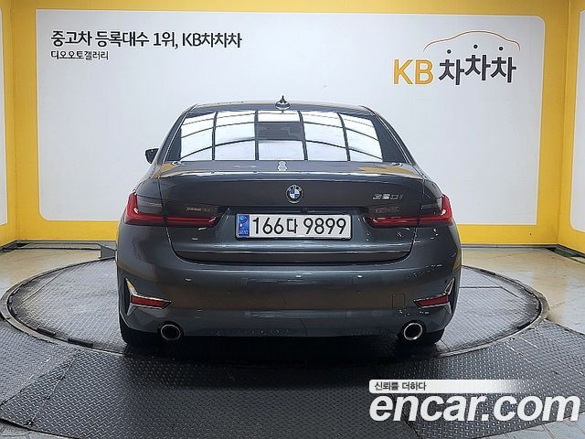 BMW 3-Series из Кореи Encar