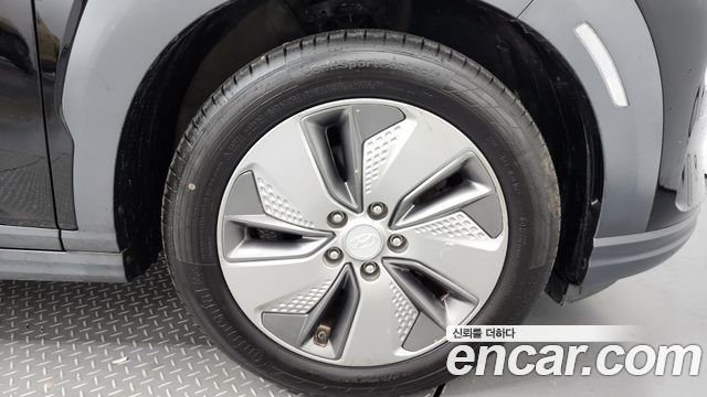 Hyundai Kona из Кореи Encar