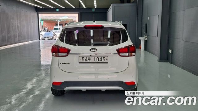 Kia Carens 1.7 VGT Prestige — пробег 180 262 км — фото 4 из 5