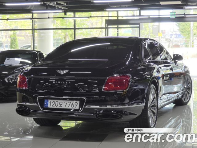 Bentley Flying Spur 6.0 — пробег 21 705 км — фото 2 из 5