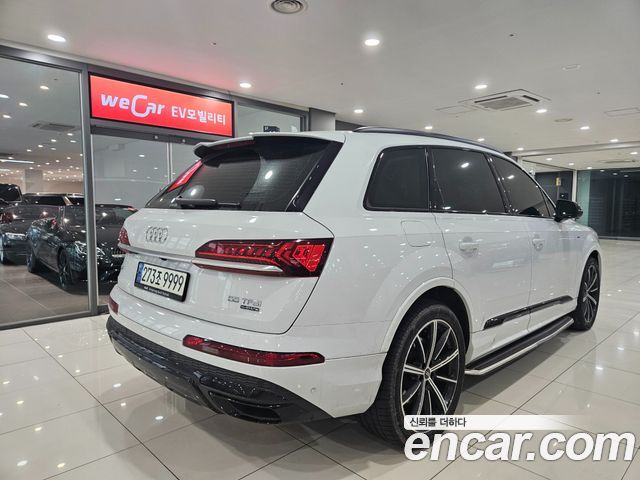 Audi Q7 55 TFSI Quattro Premium — пробег 76 500 км — фото 2 из 5