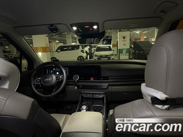 Kia Carnival HEV 9 seater Prestige — пробег 17 000 км — фото 5 из 5