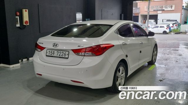 Hyundai AVANTE LPI M16 Premier — пробег 156 825 км — фото 2 из 5