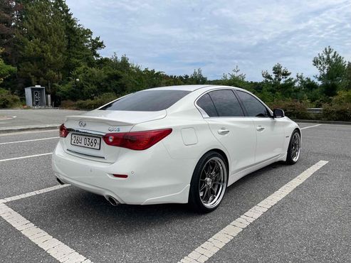 Infiniti Q50 3.5 Hybrid Essence — пробег 40 840 км — фото 5 из 5