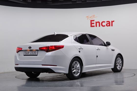 Kia K5 2.0 Deluxe — пробег 99 339 км — фото 2 из 5