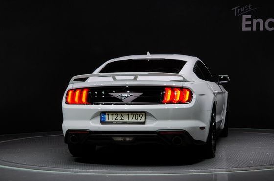 Ford Mustang Coupe — пробег 114 292 км — фото 4 из 5