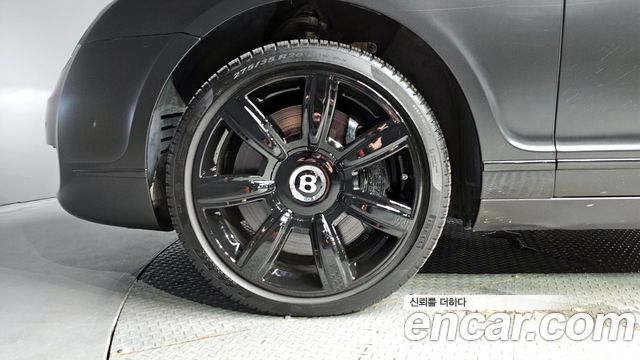 Bentley Flying Spur из Кореи Encar