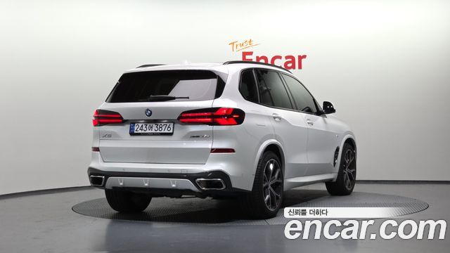 BMW X5 xDrive 30d M Sport — пробег 11 074 км — фото 2 из 5