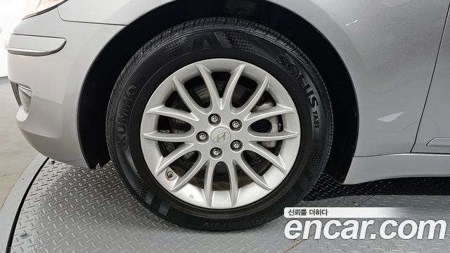 Hyundai Genesis из Кореи Encar