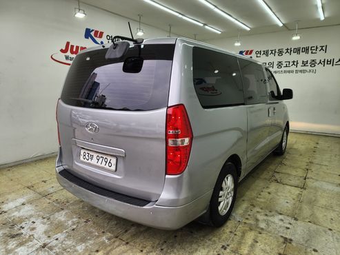 Hyundai Starex 5-Seater VAN CVX Luxury — пробег 92 959 км — фото 4 из 5