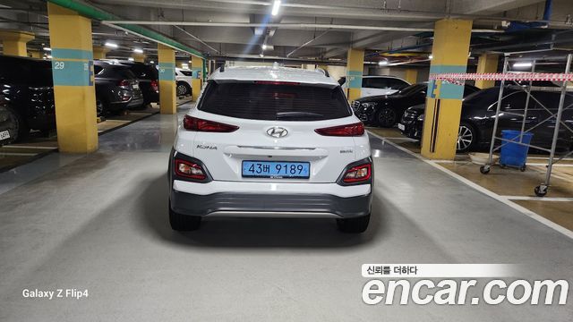 Hyundai Kona Taxi — пробег 178 220 км — фото 2 из 5