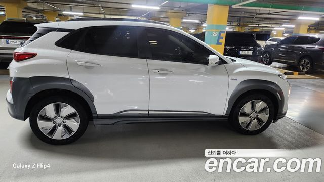 Hyundai Kona Taxi — пробег 178 220 км — фото 4 из 5