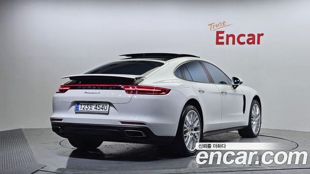 Porsche Panamera 3.0 AWD — пробег 83 253 км — фото 2 из 5